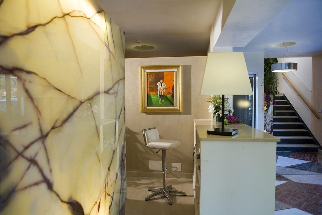 Hotel Ristorante Cavaliere Scario Extérieur photo