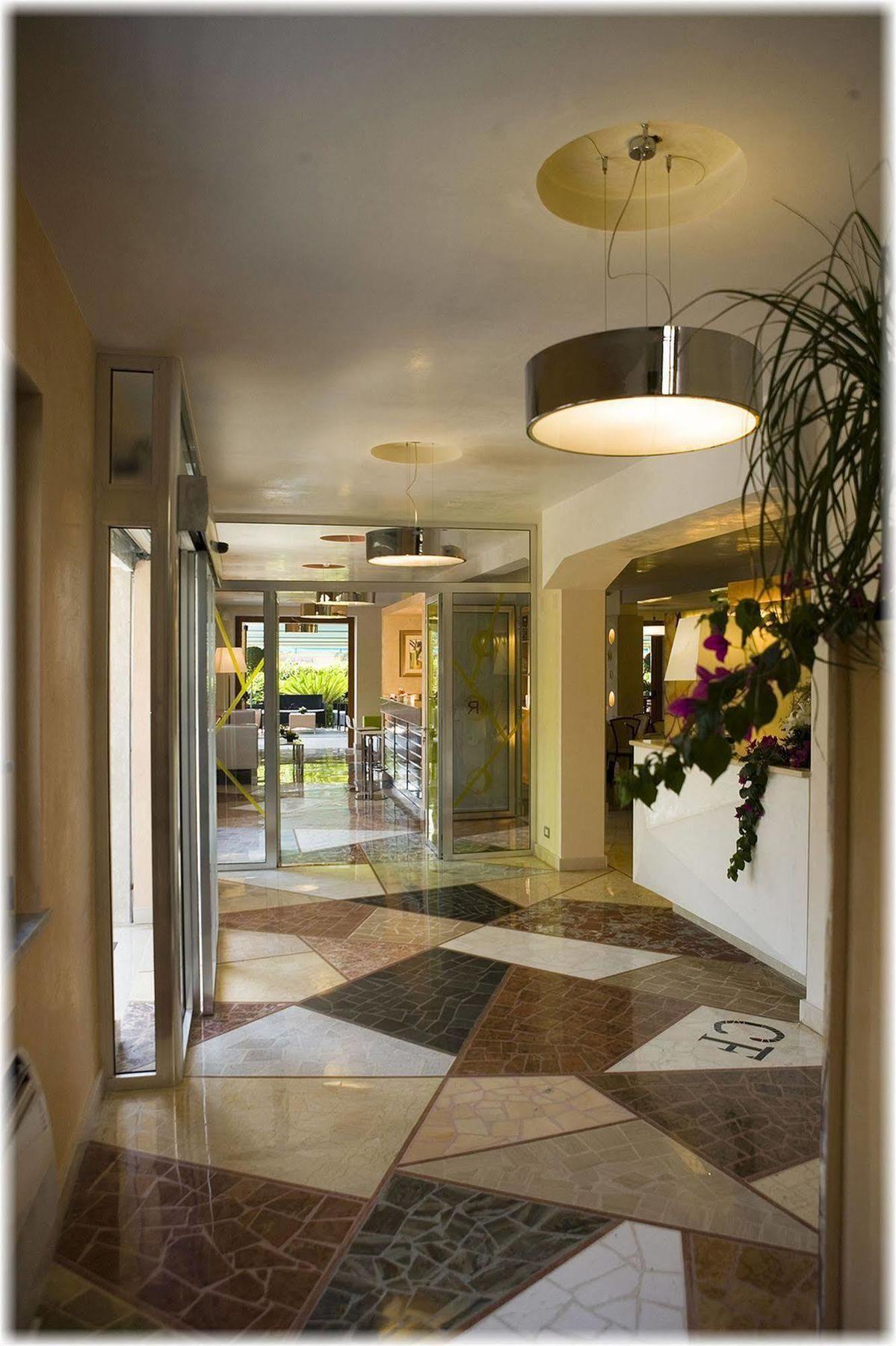 Hotel Ristorante Cavaliere Scario Extérieur photo