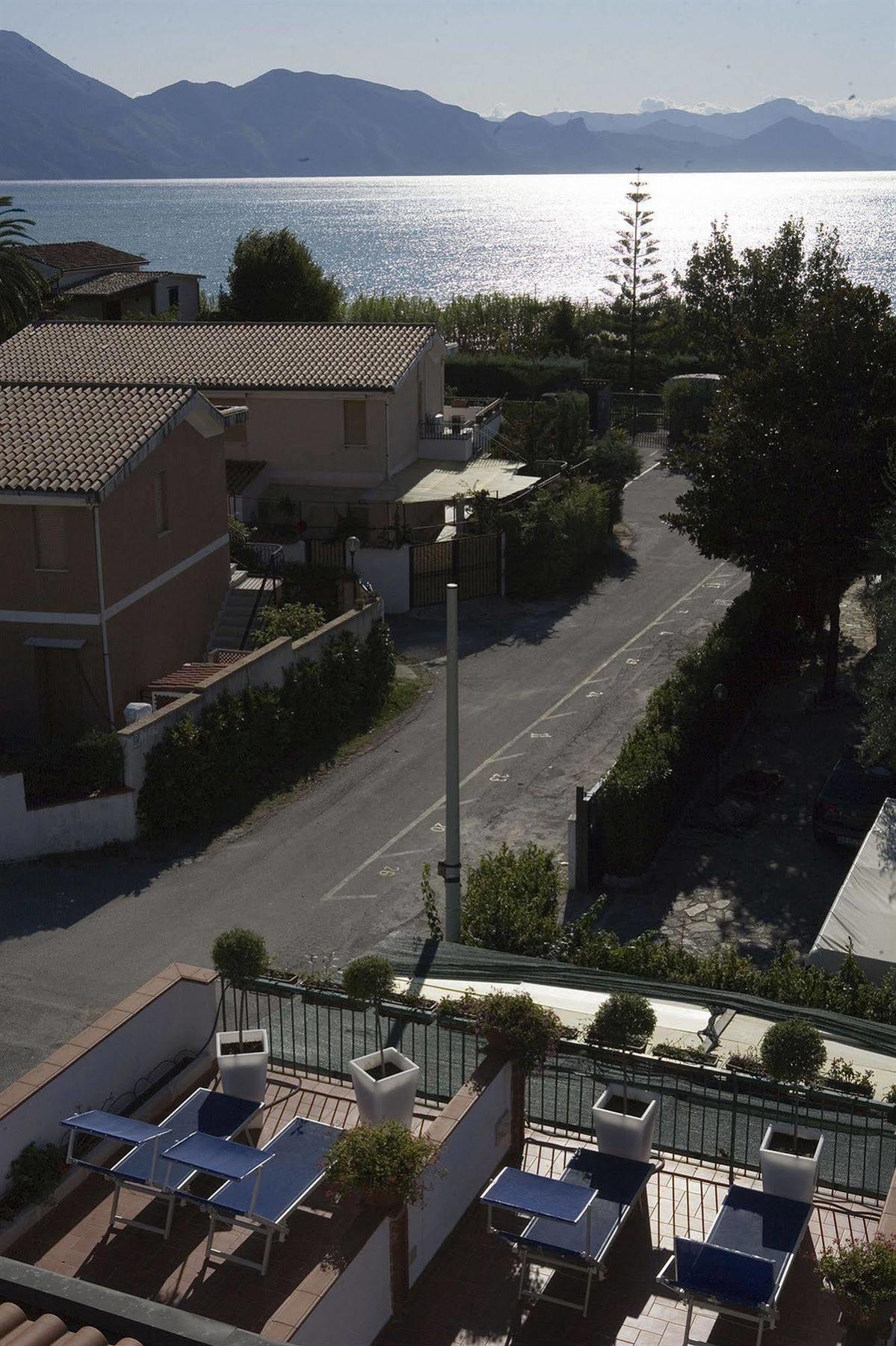 Hotel Ristorante Cavaliere Scario Extérieur photo